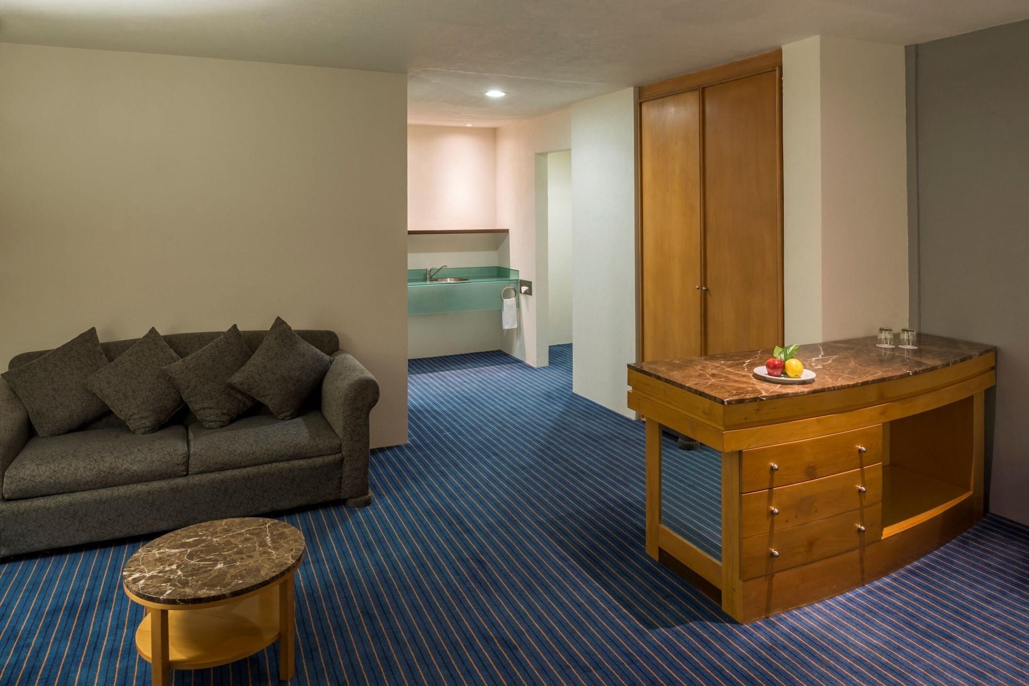 Real Inn Nuevo Laredo Exteriör bild